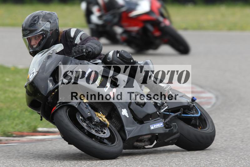 Archiv-2025/10 23.04.2025 Cornu Master School ADR/rot-rouge/5